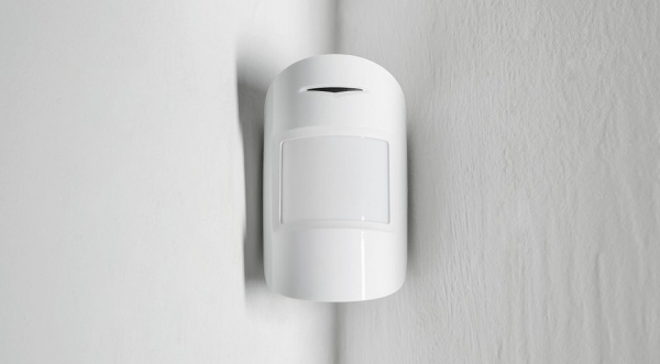 
                                Как подключить датчик движения к светильникам дома: инструкции и схемы                            
